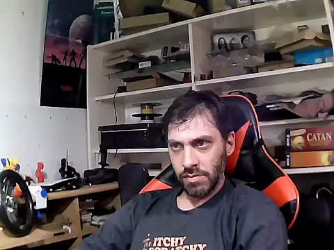 Snapshot of johnwood88 chatting on January 14, 6:35 pm johnwood88 online show from January 14, 6:35 pm