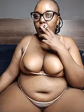 CHERRYYUMMY online show from April 21, 6:41 am