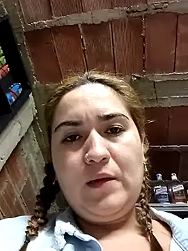 Snapshot of alexax0 chatting on February 4, 2:39 am alexax0 online show from February 4, 2:39 am