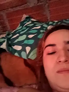 Snapshot of alexax0 chatting on February 20, 5:51 pm alexax0 online show from February 20, 5:51 pm