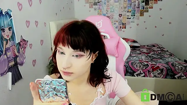 Snapshot of ElizaNik_ chatting on December 5, 10:12 pm ElizaNik  online show from December 5, 10:12 pm