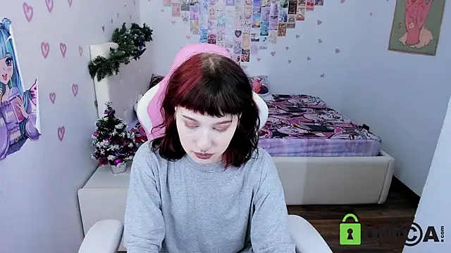 Snapshot of ElizaNik_ chatting on December 27, 9:43 pm ElizaNik  online show from December 27, 9:43 pm