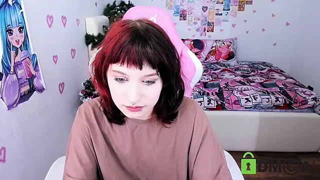 Snapshot of ElizaNik_ chatting on January 5, 12:20 am ElizaNik  online show from January 5, 12:20 am