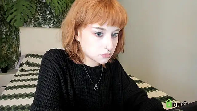 Snapshot of ElizaNik_ chatting on September 20, 8:54 pm ElizaNik  online show from September 20, 8:54 pm