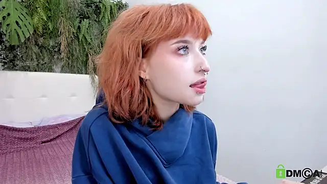 Snapshot of ElizaNik_ chatting on October 2, 8:49 pm ElizaNik  online show from October 2, 8:49 pm