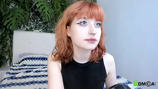 Snapshot of ElizaNik_ chatting on November 7, 5:40 am ElizaNik online show from November 7, 5:40 am