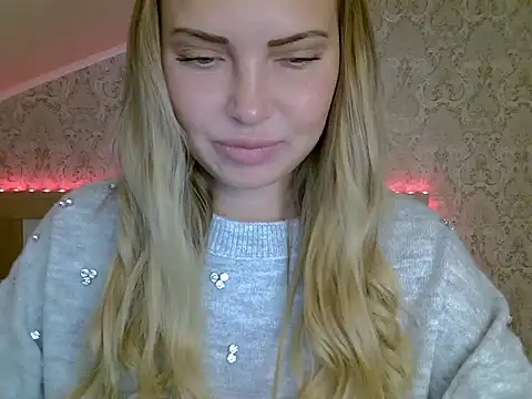 Lucky Anna online show from January 6, 3:40 pm