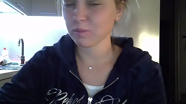 Lucky Anna online show from October 2, 7:10 pm