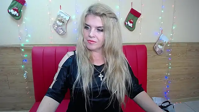 Snapshot of Julya_Barbi chatting on January 11, 6:14 am Julya Barbi online show from January 11, 6:14 am
