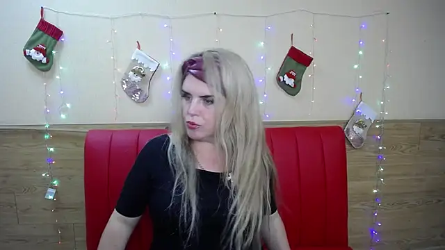 Snapshot of Julya_Barbi chatting on January 16, 9:19 pm Julya Barbi online show from January 16, 9:19 pm