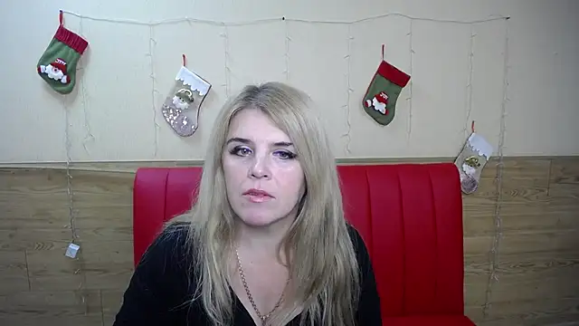 Snapshot of Julya_Barbi chatting on January 19, 5:58 am Julya Barbi online show from January 19, 5:58 am