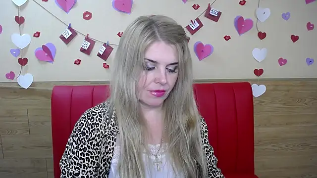 Snapshot of Julya_Barbi chatting on February 24, 9:10 am Julya Barbi online show from February 24, 9:10 am