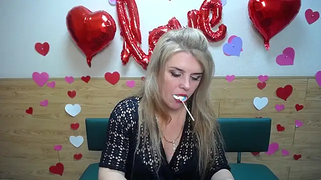 Snapshot of Julya_Barbi chatting on February 27, 6:09 pm Julya Barbi online show from February 27, 6:09 pm