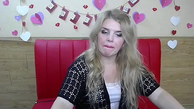Snapshot of Julya_Barbi chatting on March 2, 8:59 am Julya Barbi online show from March 2, 8:59 am