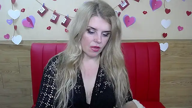 Snapshot of Julya_Barbi chatting on March 2, 3:27 pm Julya Barbi online show from March 2, 3:27 pm