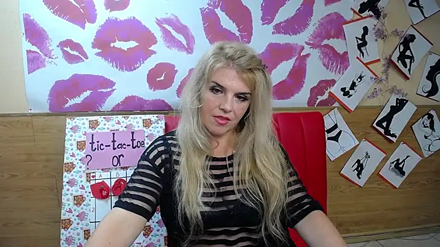 Snapshot of Julya_Barbi chatting on September 20, 5:25 pm Julya Barbi online show from September 20, 5:25 pm