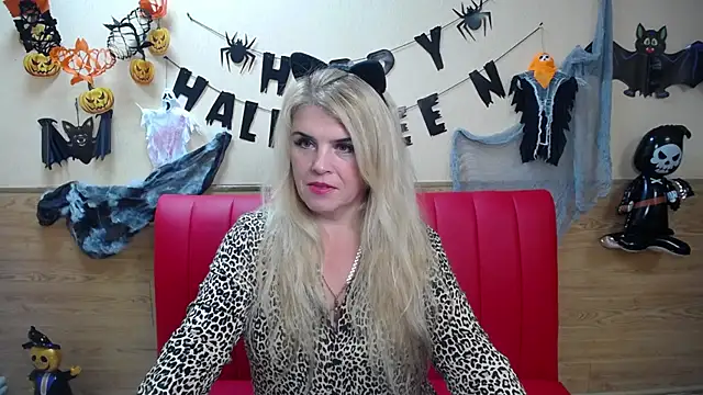 Snapshot of Julya_Barbi chatting on October 24, 5:26 am Julya Barbi online show from October 24, 5:26 am