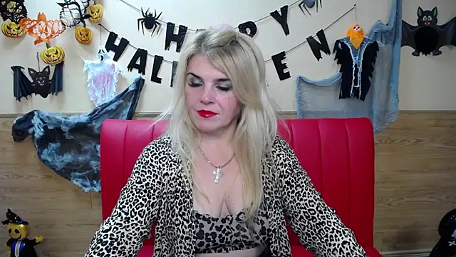 Snapshot of Julya_Barbi chatting on October 26, 6:25 pm Julya Barbi online show from October 26, 6:25 pm
