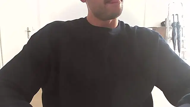 taallguyy 196 online show from September 10, 10:37 am