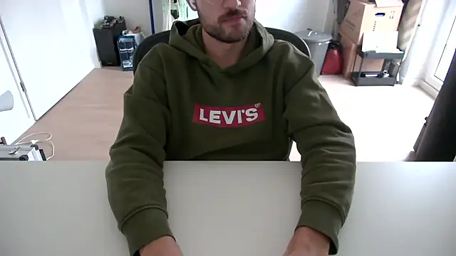 taallguyy 196 online show from October 29, 2:52 pm