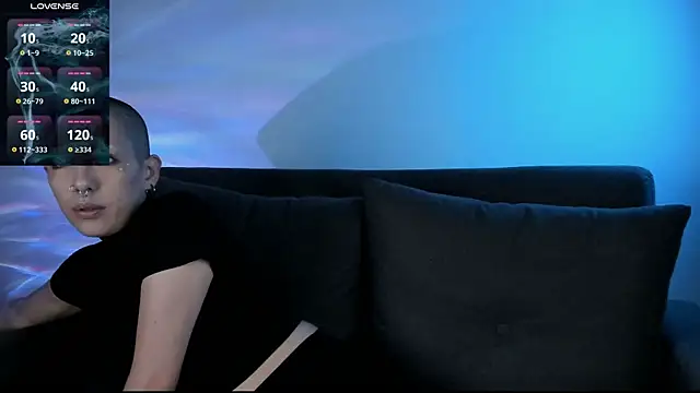 lnxmst online show from November 23, 10:09 pm