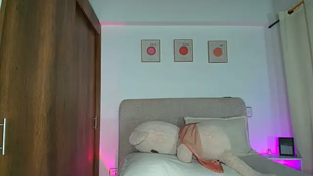 KarolPorttela online show from September 21, 12:51 pm