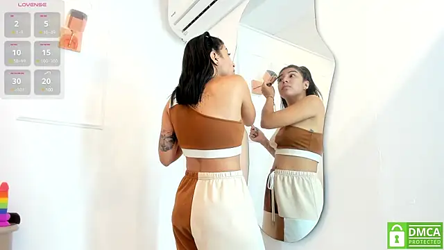 khloeblake online show from February 5, 5:30 am