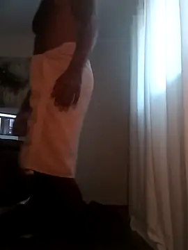 Melaneighted online show from April 7, 3:34 pm