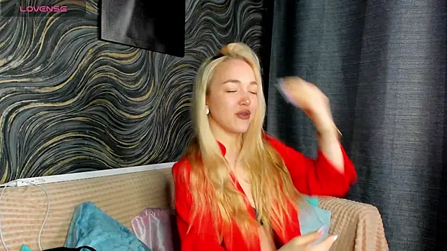 Christy Little online show from March 15, 8:15 am