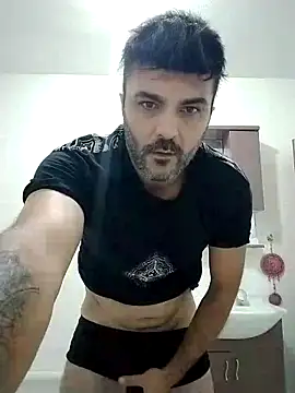 Snapshot of hot_man_eray chatting on September 10, 9:04 pm hot man eray online show from September 10, 9:04 pm