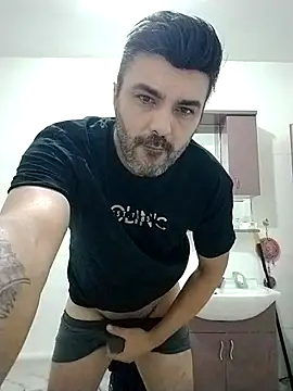 Snapshot of hot_man_eray chatting on September 23, 9:18 pm hot man eray online show from September 23, 9:18 pm