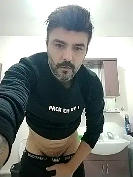 Snapshot of hot_man_eray chatting on October 9, 9:35 pm hot man eray online show from October 9, 9:35 pm