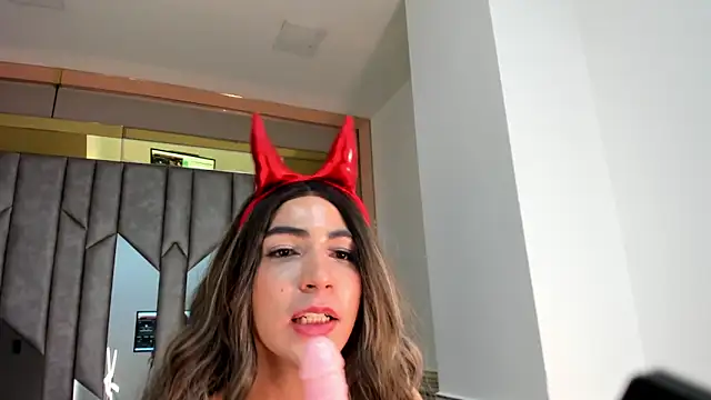 Snapshot of Kate_Dynasty chatting on January 12, 1:27 pm Kate Dynasty online show from January 12, 1:27 pm