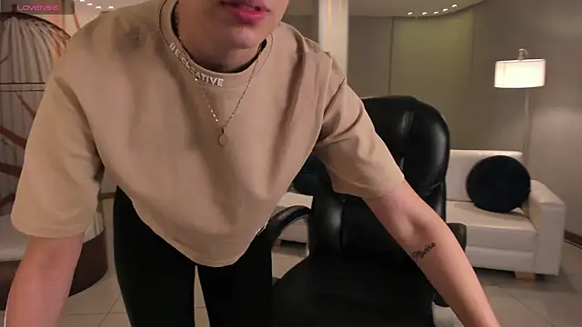 KaiaFerreira online show from September 17, 11:01 am