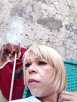 blondebitchlitle online show from March 2, 9:22 pm