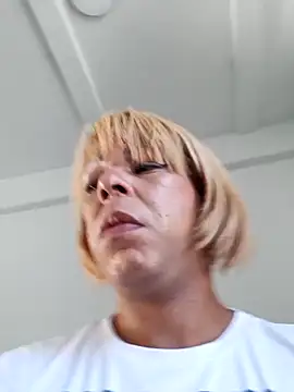 blondebitchlitle online show from March 9, 5:06 pm