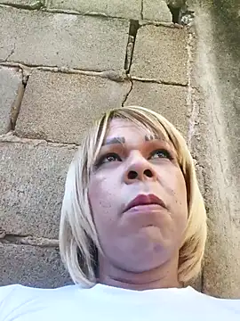 blondebitchlitle online show from December 22, 2:36 pm