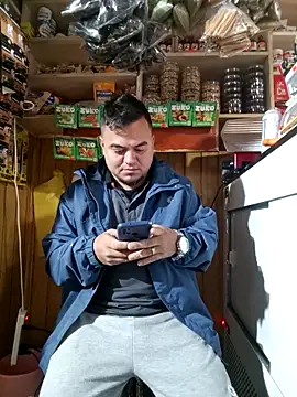 Snapshot of TheBriiaand30 chatting on September 28, 3:39 pm TheBriiaand30 online show from September 28, 3:39 pm