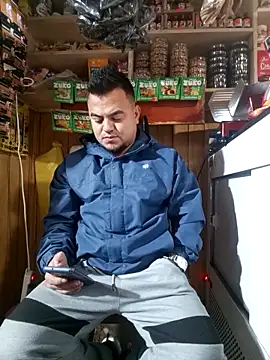 Snapshot of TheBriiaand30 chatting on September 30, 2:33 pm TheBriiaand30 online show from September 30, 2:33 pm