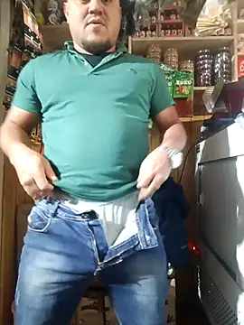 Snapshot of TheBriiaand30 chatting on October 5, 2:26 pm TheBriiaand30 online show from October 5, 2:26 pm