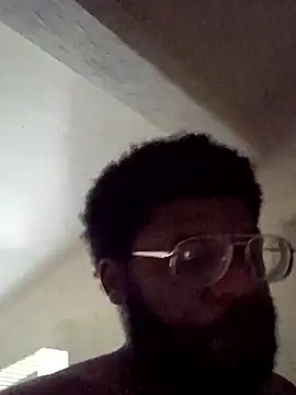 dvaughn3117 online show from September 15, 9:48 pm