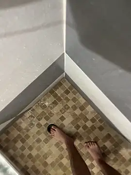 Snapshot of mylovetr1 chatting on March 8, 5:38 am mylovetr1 online show from March 8, 5:38 am