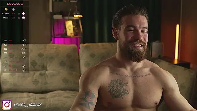 Snapshot of Karlos_Ripped_ chatting on December 7, 9:50 am Karlos Ripped online show from December 7, 9:50 am