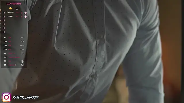 Snapshot of Karlos_Ripped_ chatting on December 9, 9:49 am Karlos Ripped online show from December 9, 9:49 am