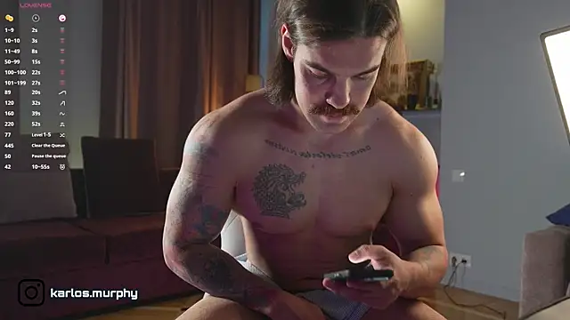 Snapshot of Karlos_Ripped_ chatting on December 15, 12:09 pm Karlos Ripped online show from December 15, 12:09 pm