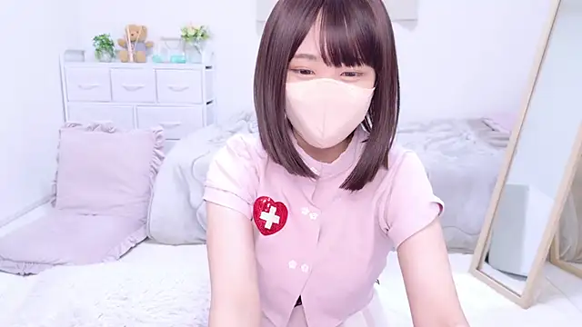 aki zzz online show from March 2, 4:17 am