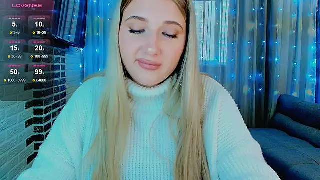 Evacadooo online show from October 4, 7:17 am