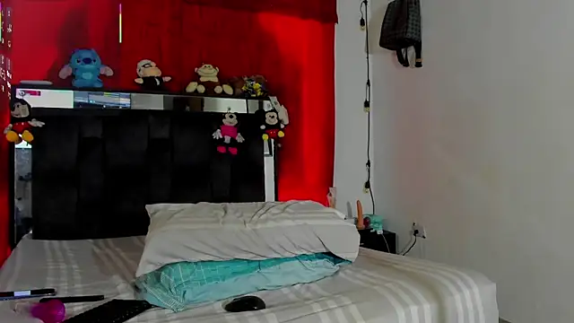 chloe vasquez710 online show from February 13, 4:17 pm