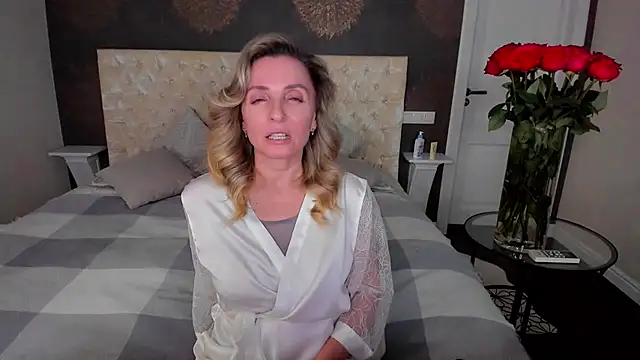 AllisonWilliams online show from September 14, 5:01 pm