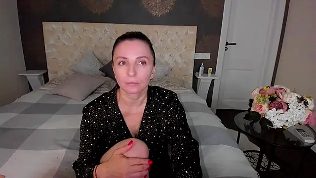 AllisonWilliams online show from September 23, 6:00 pm